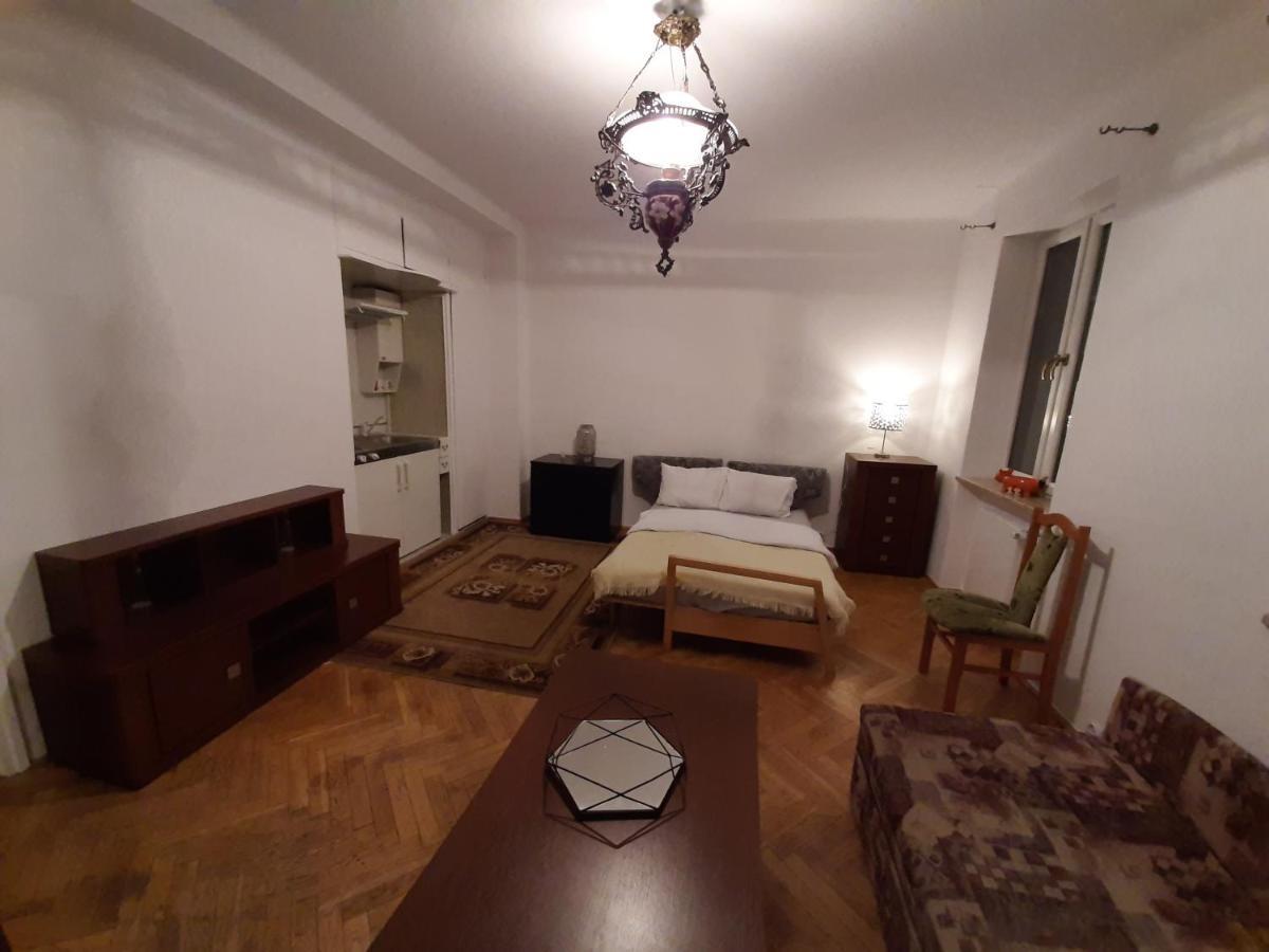 Rooms In Centrum Warsaw Exterior photo