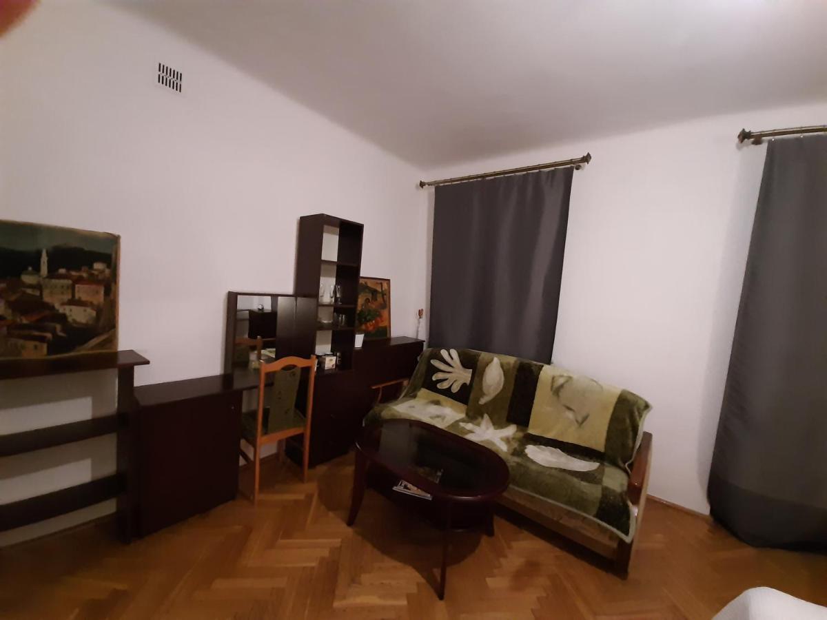 Rooms In Centrum Warsaw Exterior photo