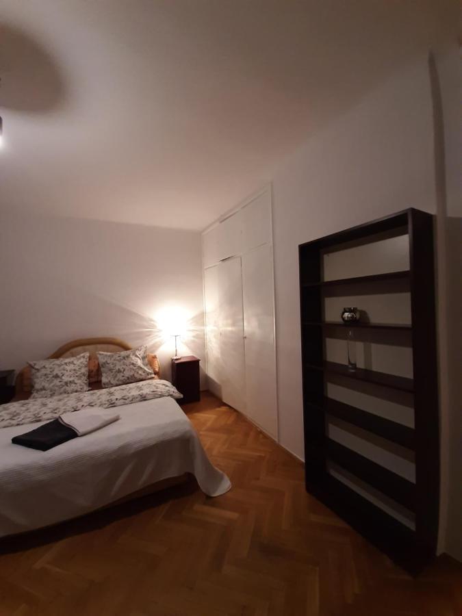 Rooms In Centrum Warsaw Exterior photo
